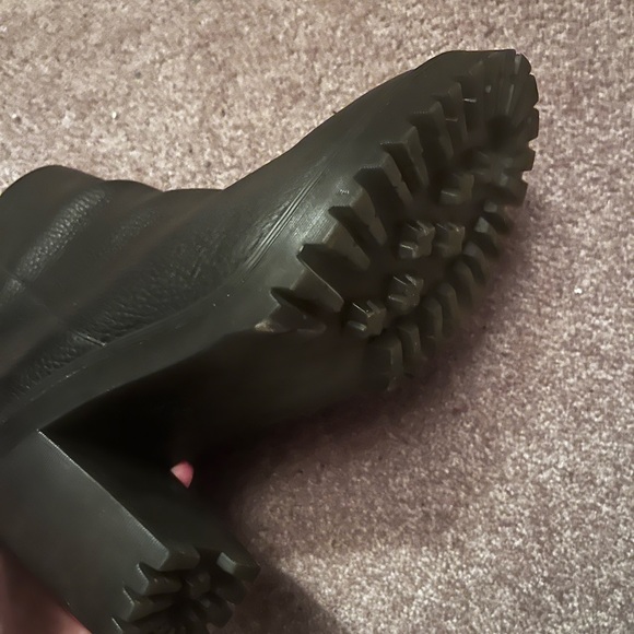 Dr. Martens Magdalena Leather Ankle Boots - Picture 4 of 4